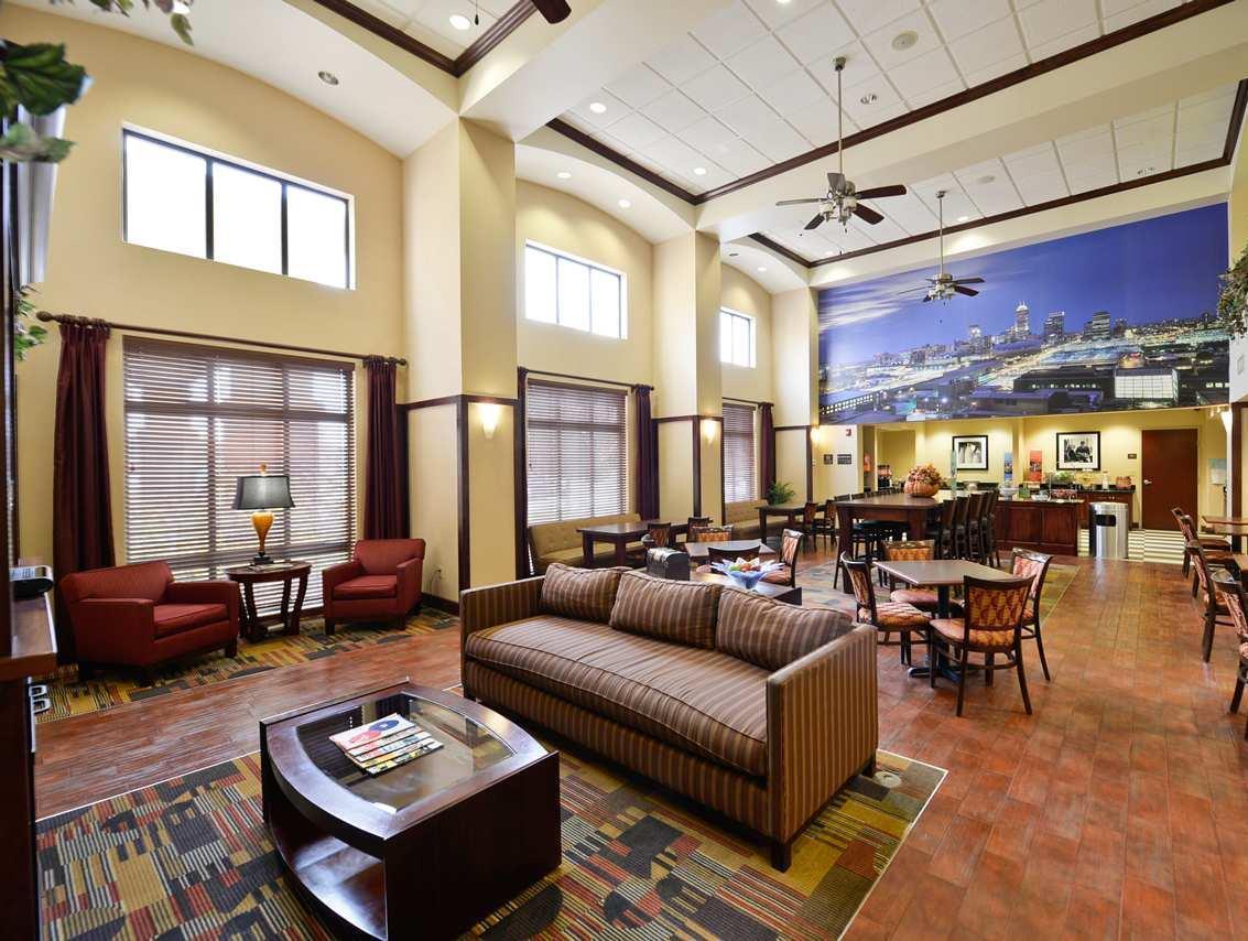 Hampton Inn & Suites Muncie Exteriör bild