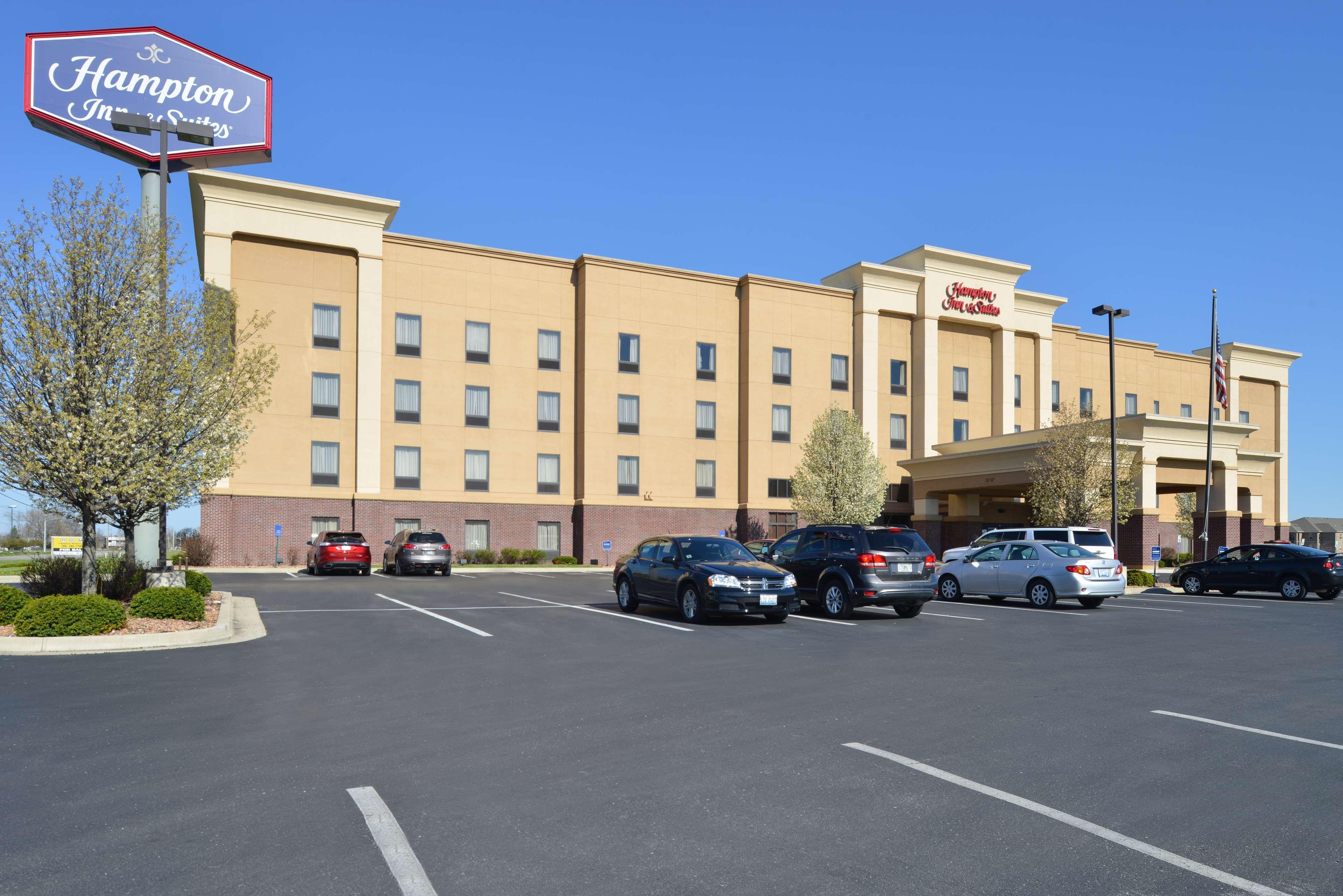 Hampton Inn & Suites Muncie Exteriör bild