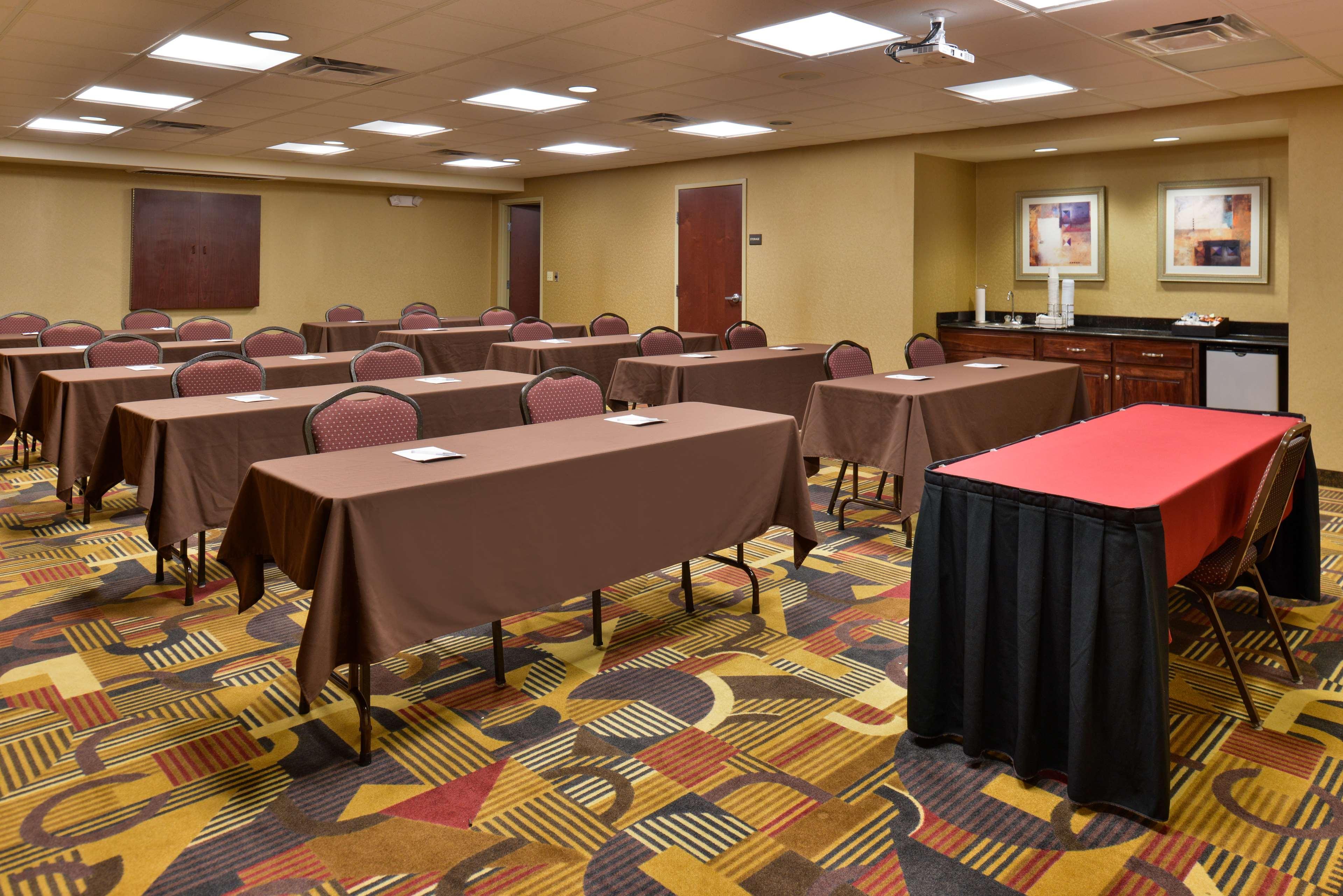 Hampton Inn & Suites Muncie Exteriör bild