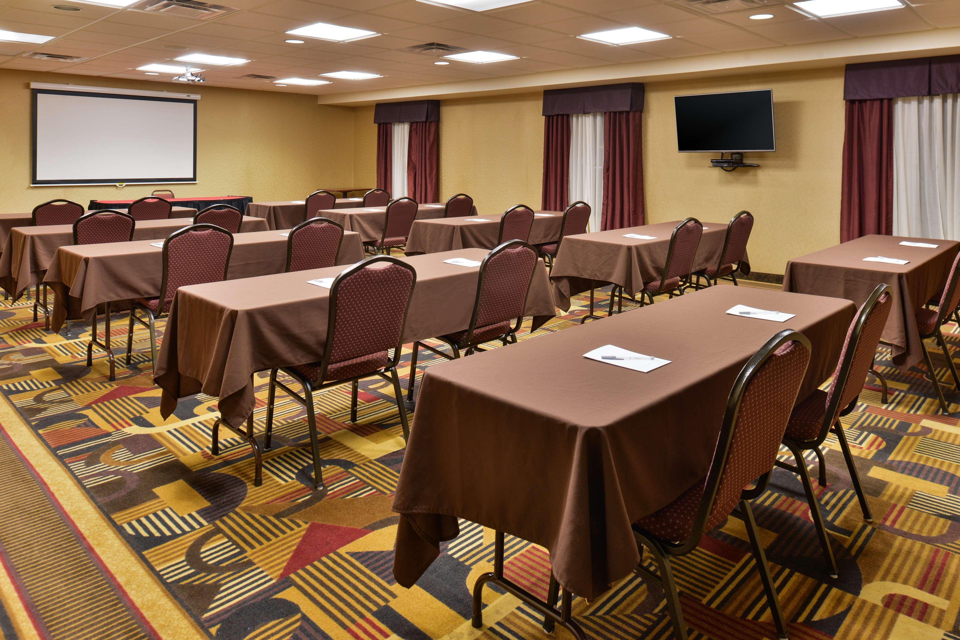 Hampton Inn & Suites Muncie Exteriör bild