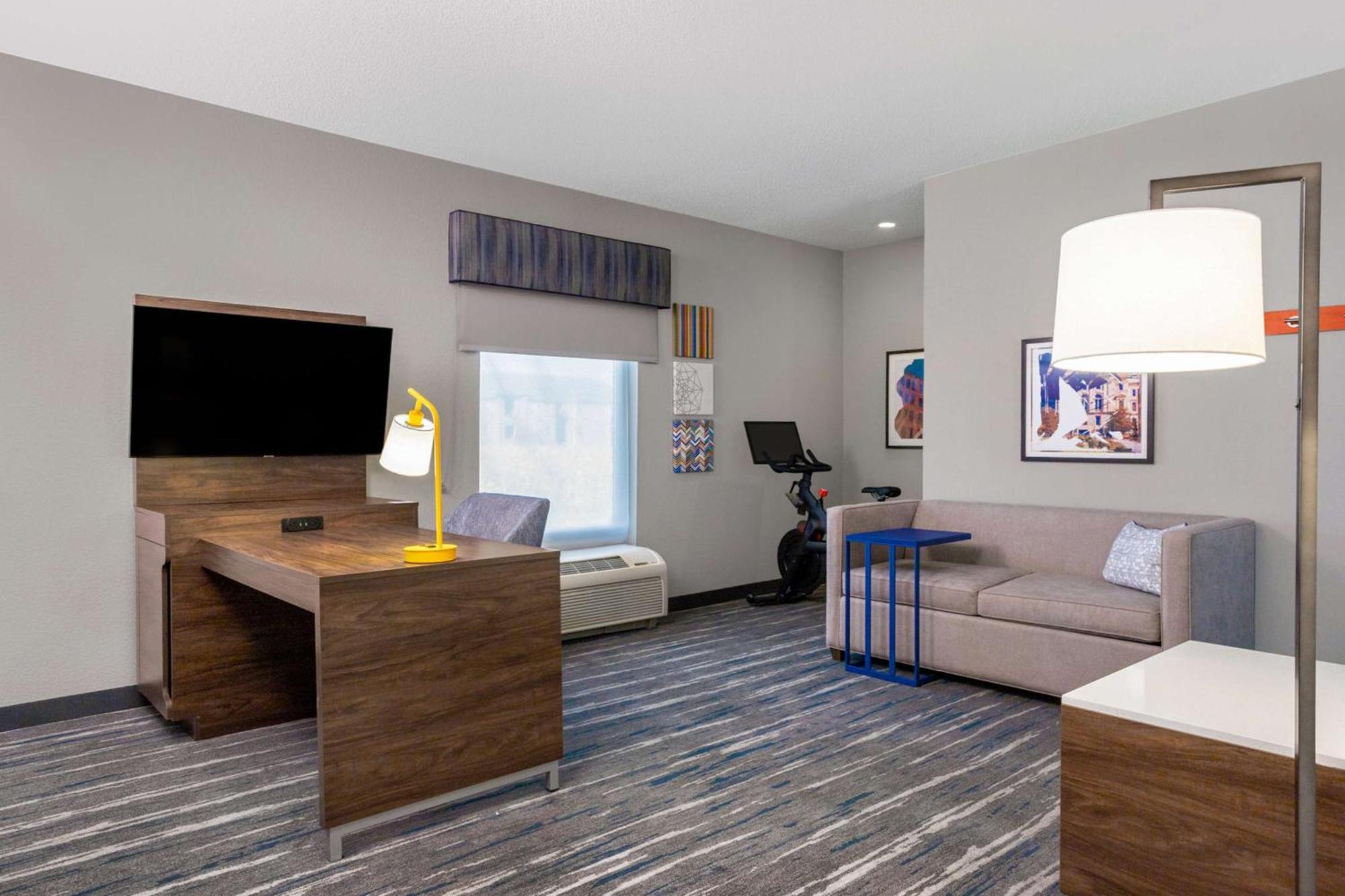 Hampton Inn & Suites Muncie Exteriör bild
