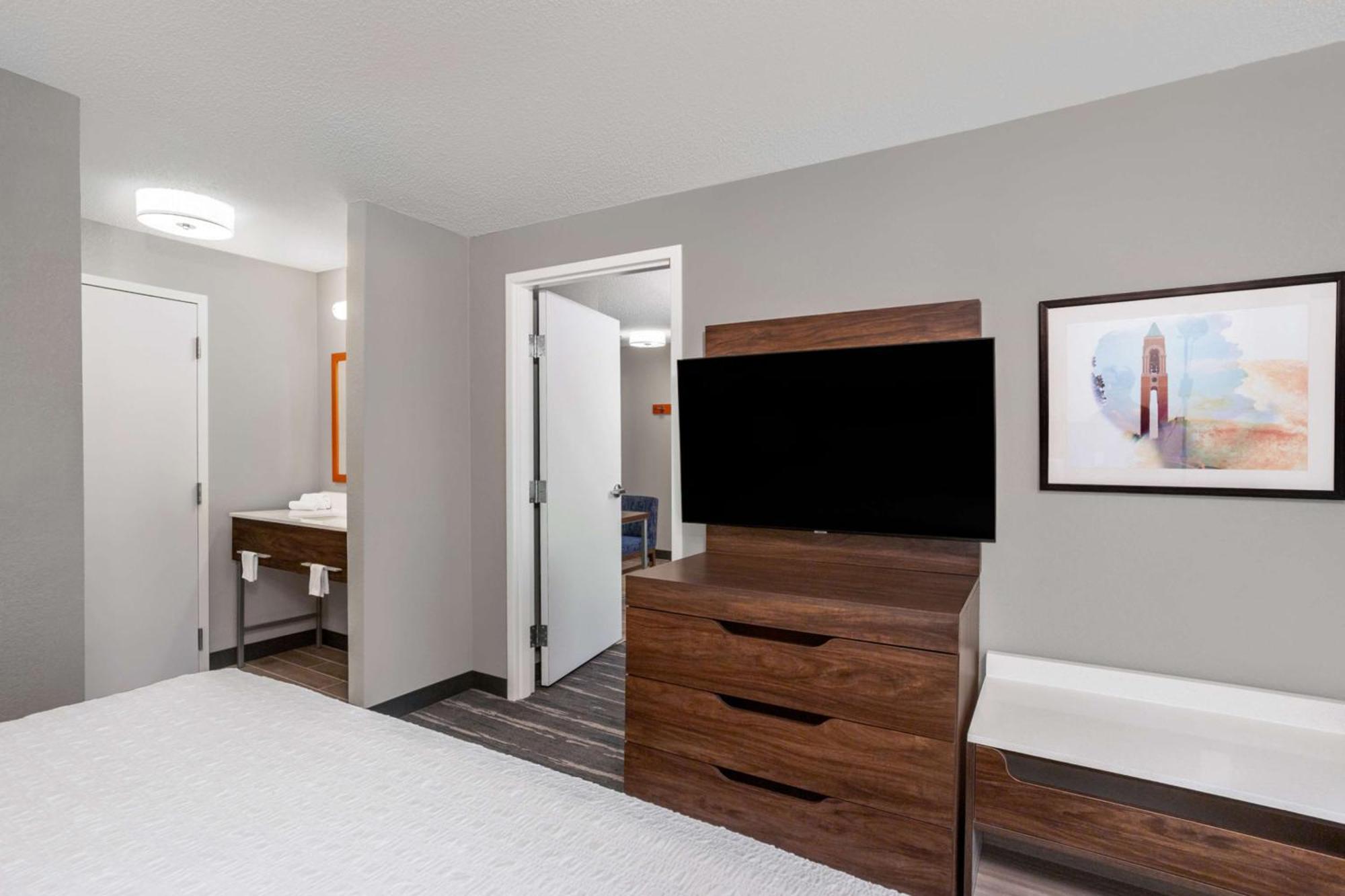 Hampton Inn & Suites Muncie Exteriör bild