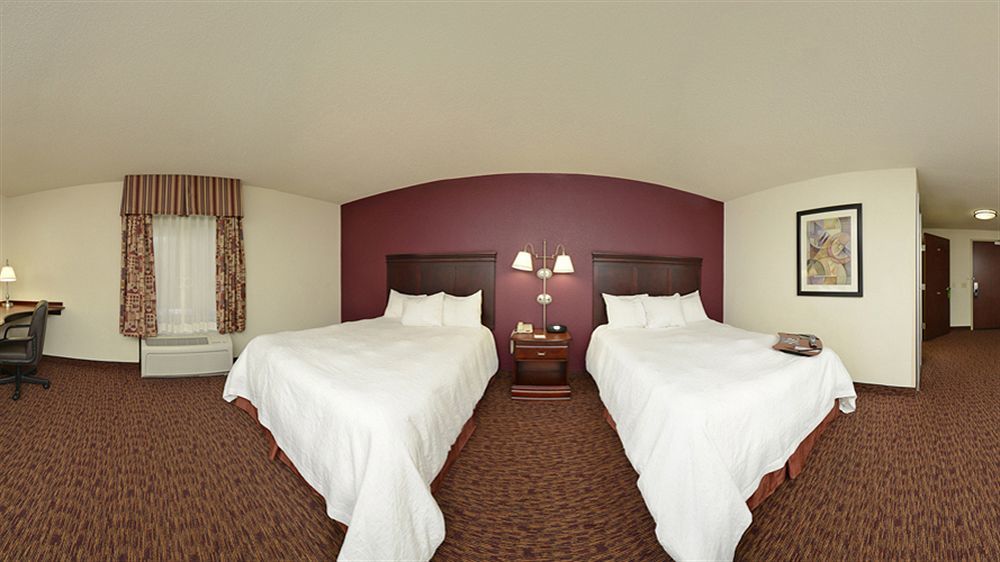 Hampton Inn & Suites Muncie Exteriör bild