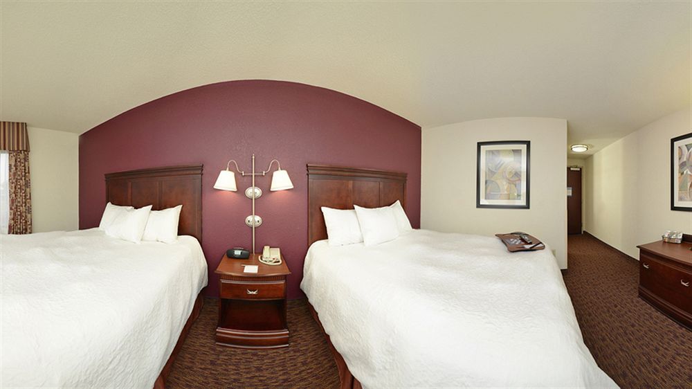 Hampton Inn & Suites Muncie Exteriör bild